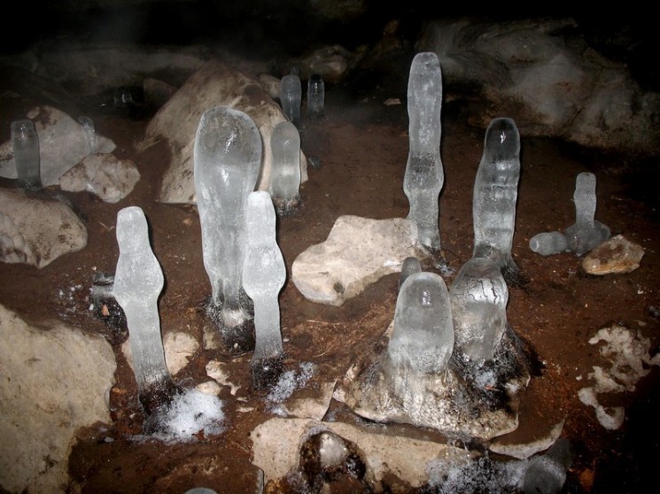 Большая Аракаевская пещера