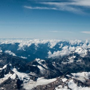 Эльбрус, Восточная вершина с севера.  Вид с вершины