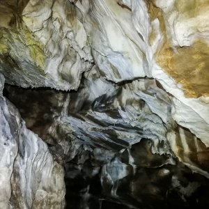 Шемахинские пещеры