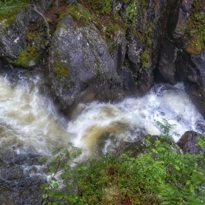 Жигаланские водопады. Хребет  Кваркуш