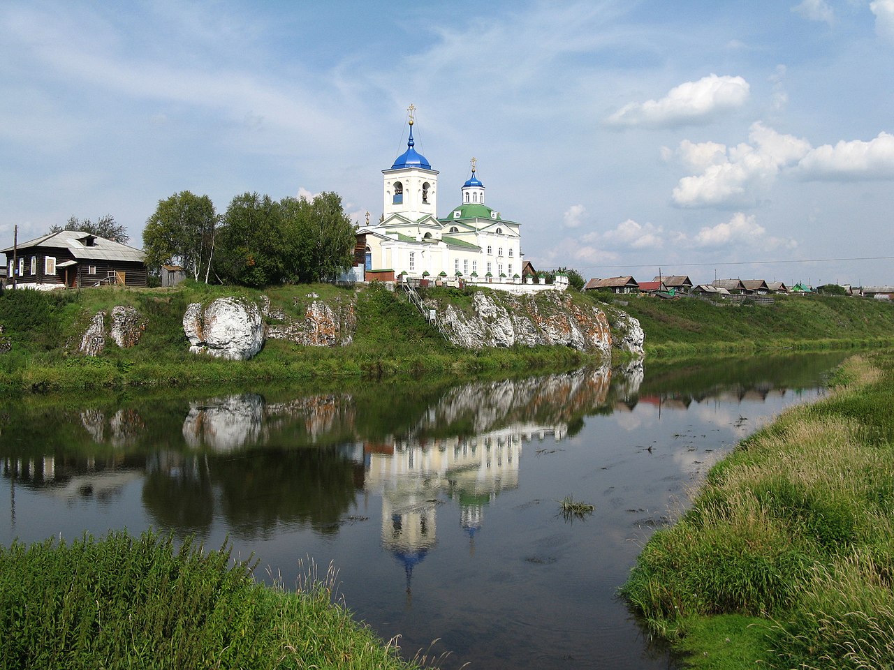 Церковь на реке Чусовая