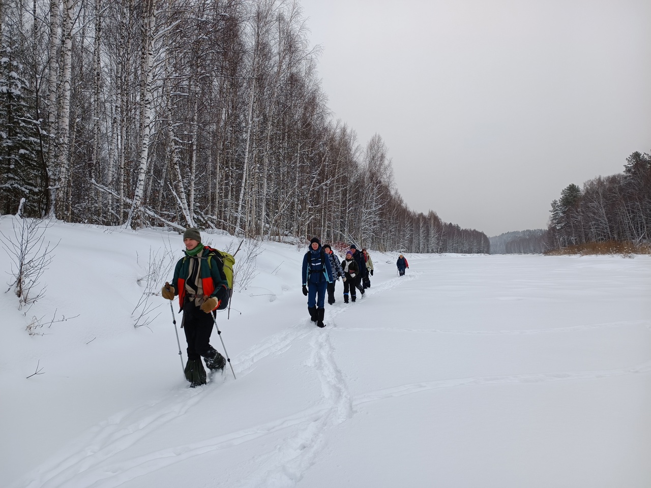 В конце Новогодних каникул мы традиционно гуляли по льду ...