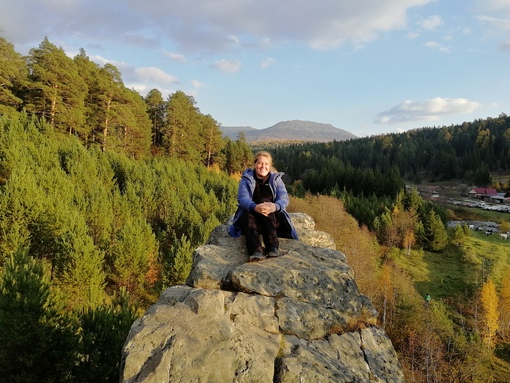 Подняться рано и в гору. Говорят, что Иремель - гора стро...